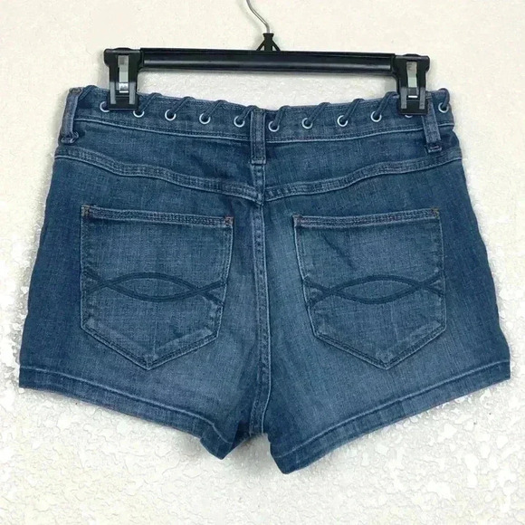 Abercrombie & Fitch High Rise Denim Shorts sz 8 - Picture 3 of 4